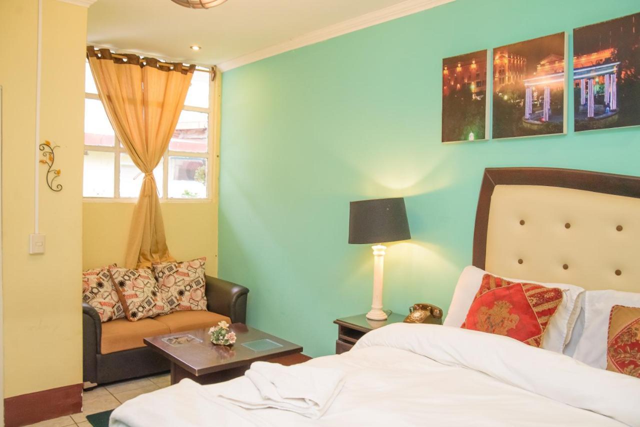 Hotel Vintage "Casa Las Flores" Quetzaltenango ภายนอก รูปภาพ