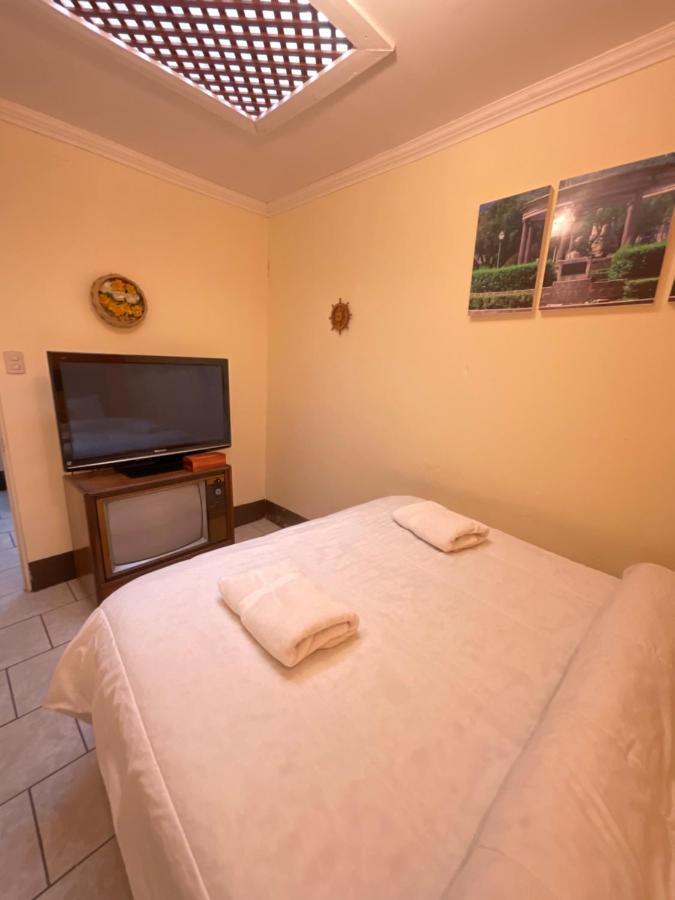 Hotel Vintage "Casa Las Flores" Quetzaltenango ภายนอก รูปภาพ