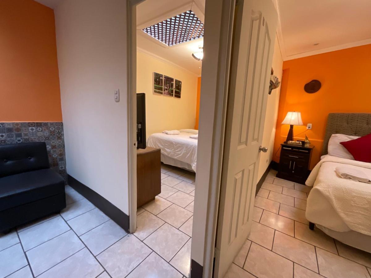 Hotel Vintage "Casa Las Flores" Quetzaltenango ภายนอก รูปภาพ