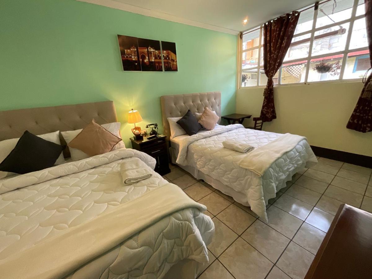 Hotel Vintage "Casa Las Flores" Quetzaltenango ภายนอก รูปภาพ
