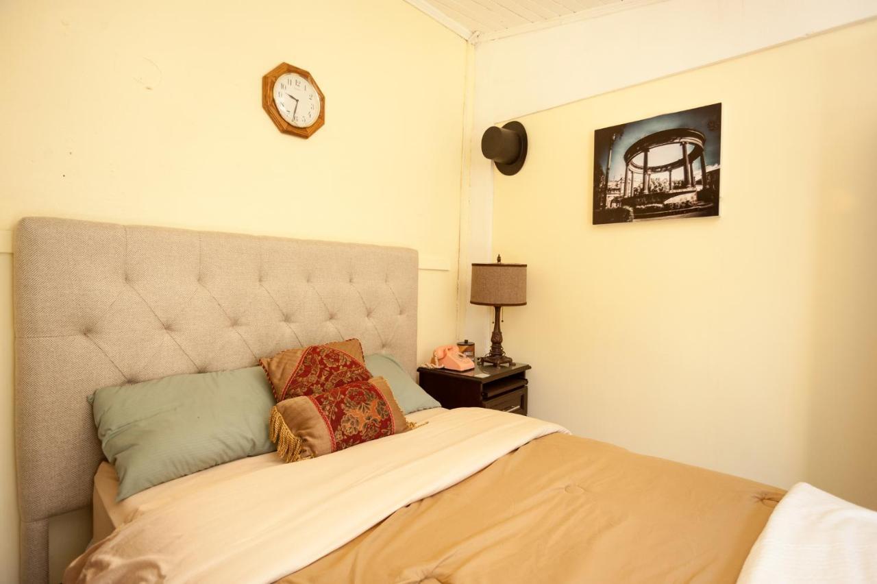 Hotel Vintage "Casa Las Flores" Quetzaltenango ภายนอก รูปภาพ