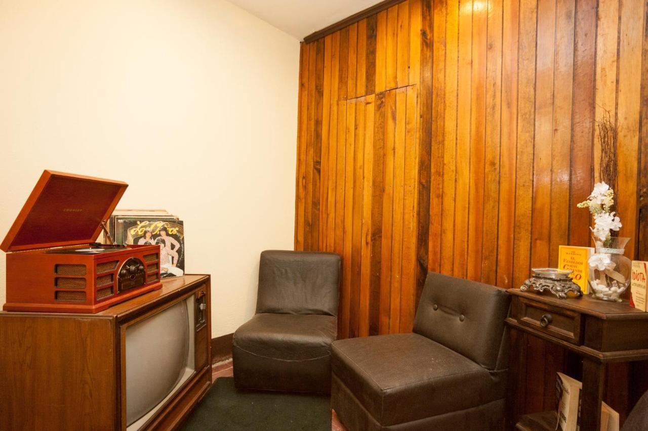 Hotel Vintage "Casa Las Flores" Quetzaltenango ภายนอก รูปภาพ