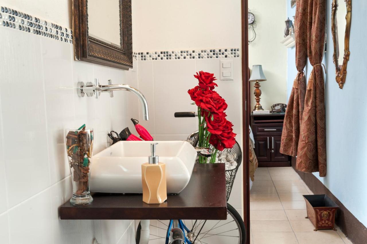 Hotel Vintage "Casa Las Flores" Quetzaltenango ภายนอก รูปภาพ
