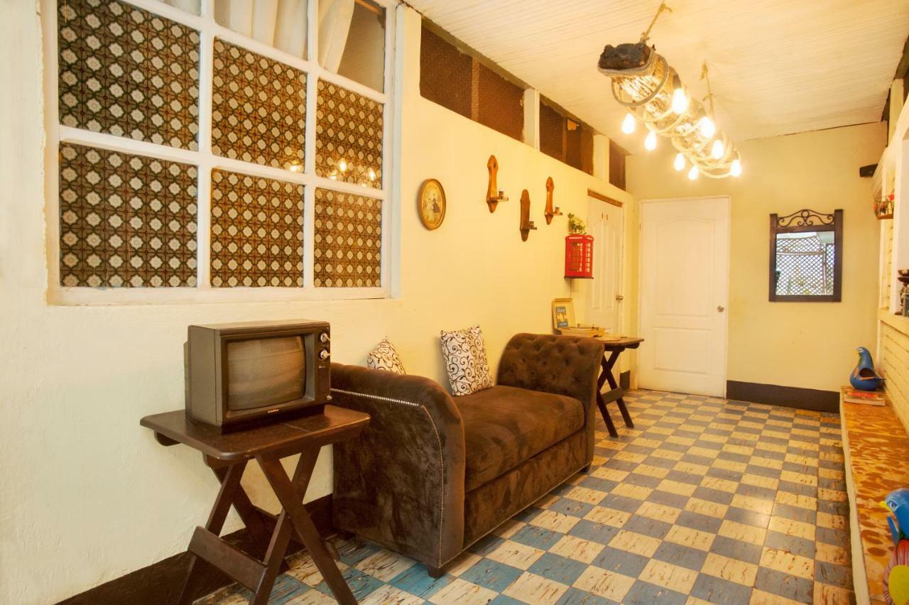 Hotel Vintage "Casa Las Flores" Quetzaltenango ภายนอก รูปภาพ