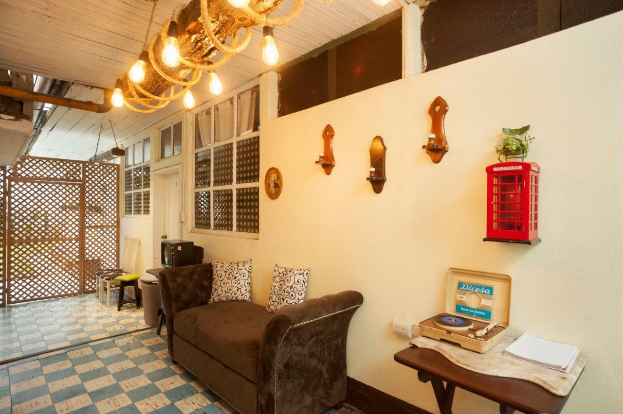 Hotel Vintage "Casa Las Flores" Quetzaltenango ภายนอก รูปภาพ